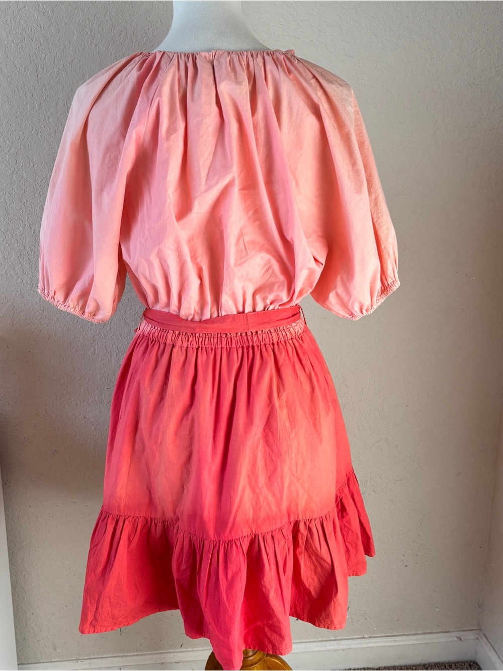 Tuckernuck Oliphant Ombré Puff Sleeve Belted Coral Pink Mini Dress Size Medium - Picture 5 of 6